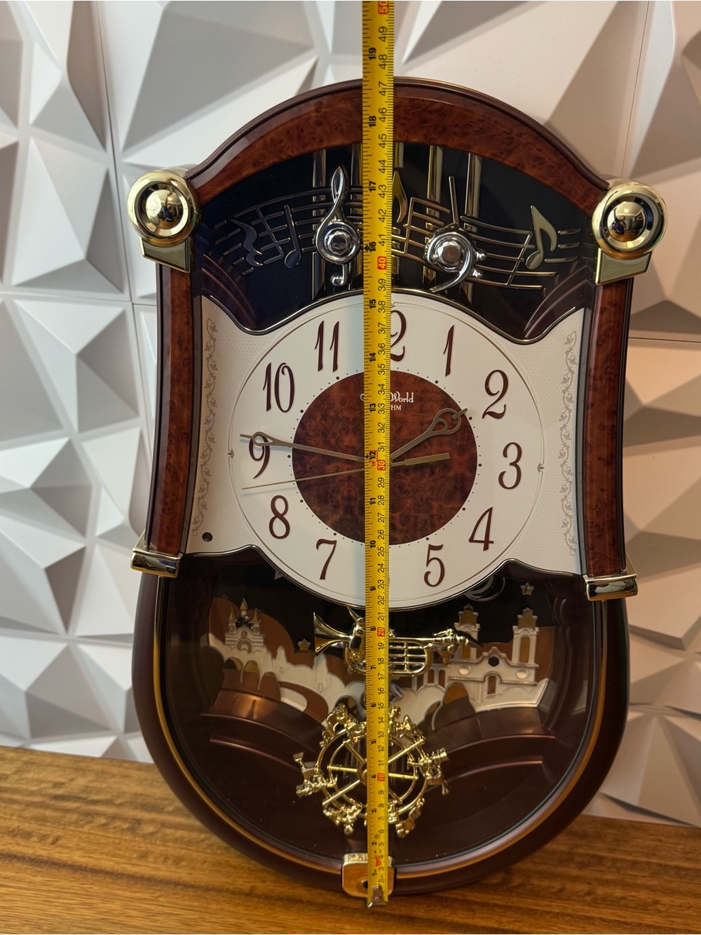 Rhythm Small World Musical Wall Clock (Trumpet & Winter Scene) - Picture 8 of 11